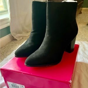 Dream Pairs black suede boots - new in box; size 9.5